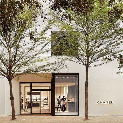 chanel stores in miami.